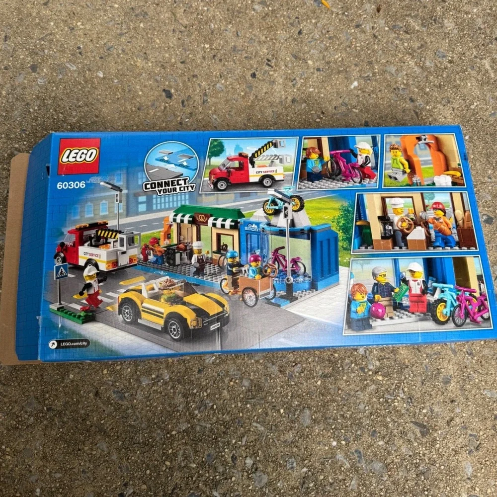 LEGO City Shopping Street 60306 Building Set Glow in the Dark Road Plates 533pc